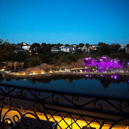 Готель River House Umanʼ Dış mekan fotoğraf