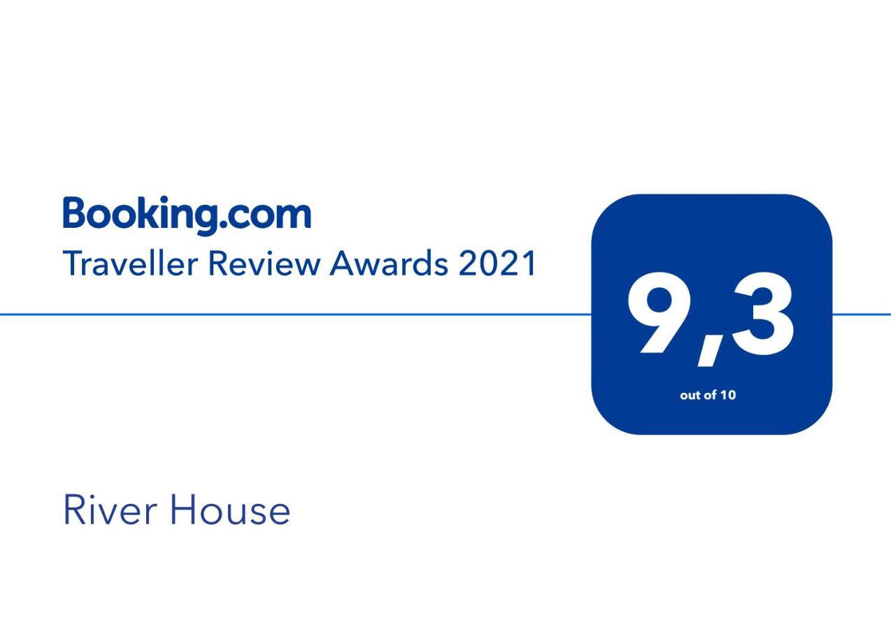 Готель River House Umanʼ Dış mekan fotoğraf