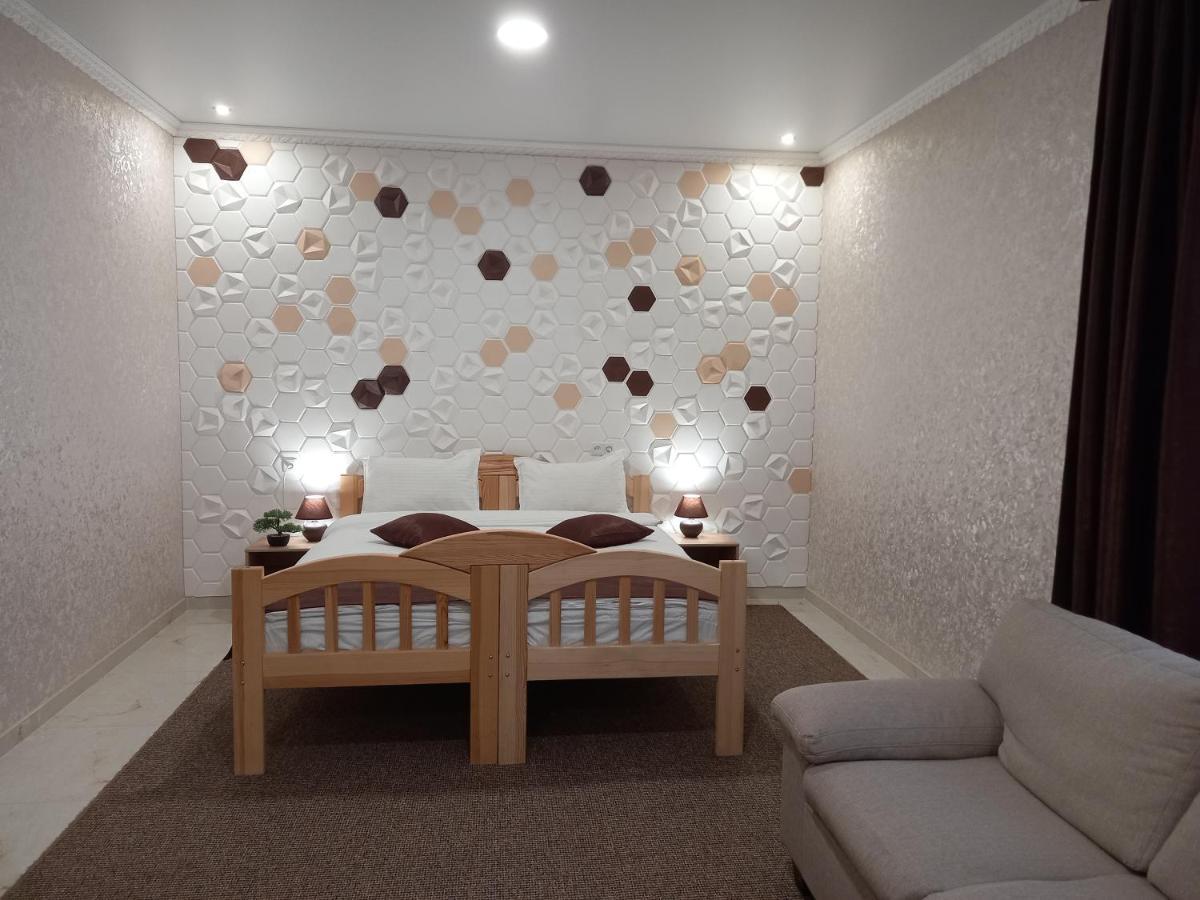 Готель River House Umanʼ Dış mekan fotoğraf