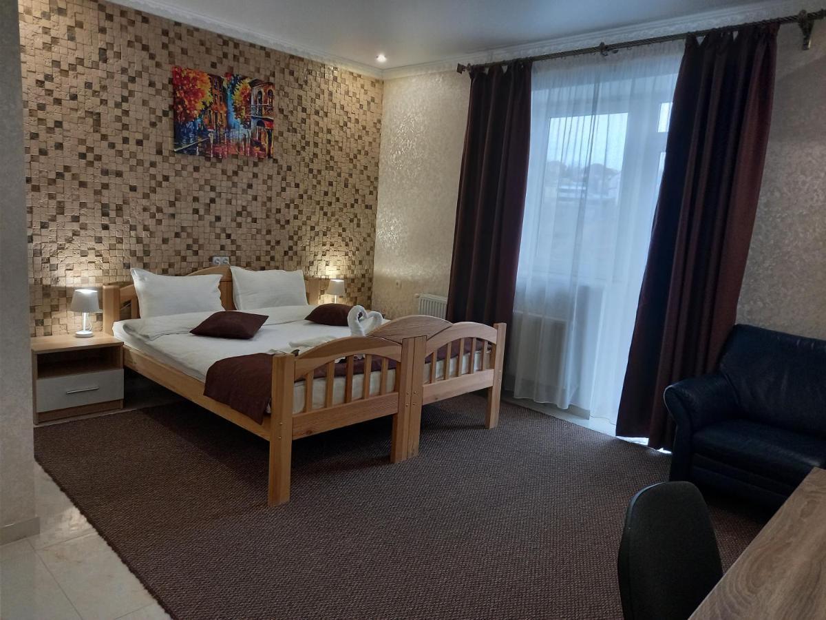 Готель River House Umanʼ Dış mekan fotoğraf