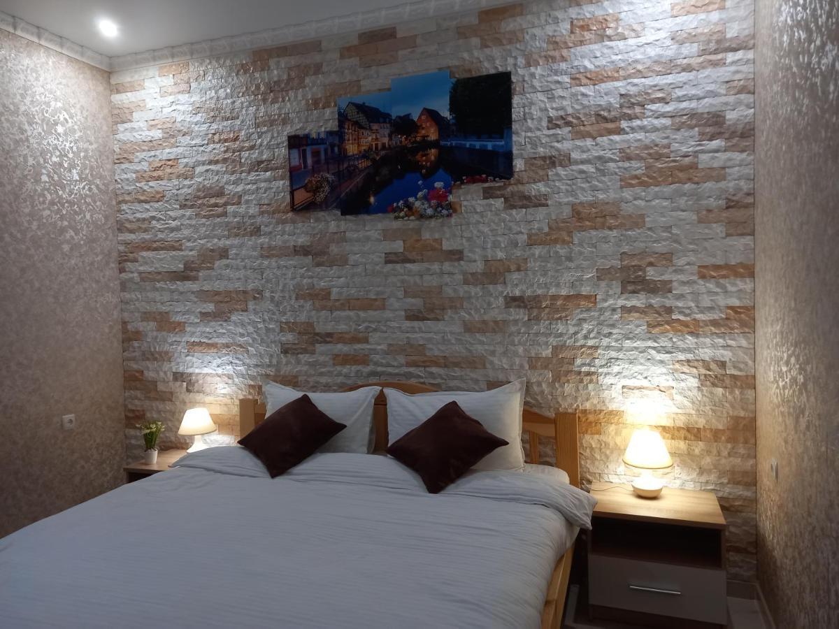 Готель River House Umanʼ Dış mekan fotoğraf
