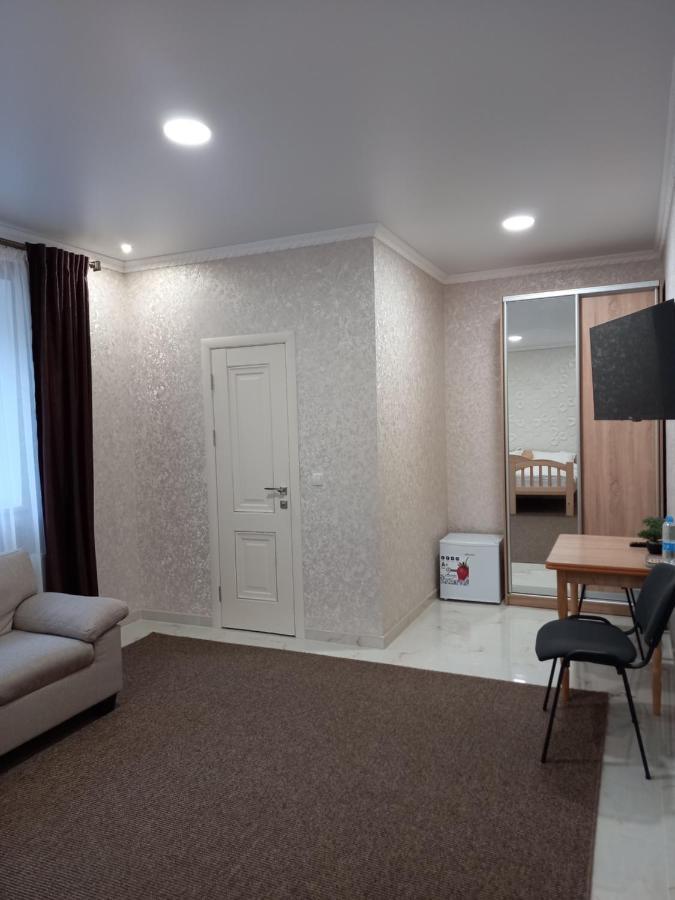 Готель River House Umanʼ Dış mekan fotoğraf
