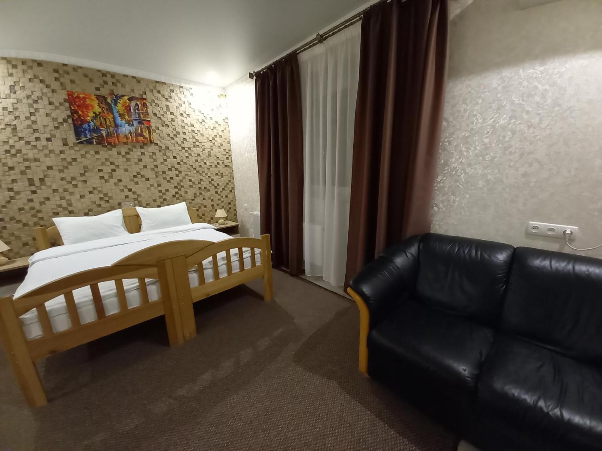 Готель River House Umanʼ Dış mekan fotoğraf
