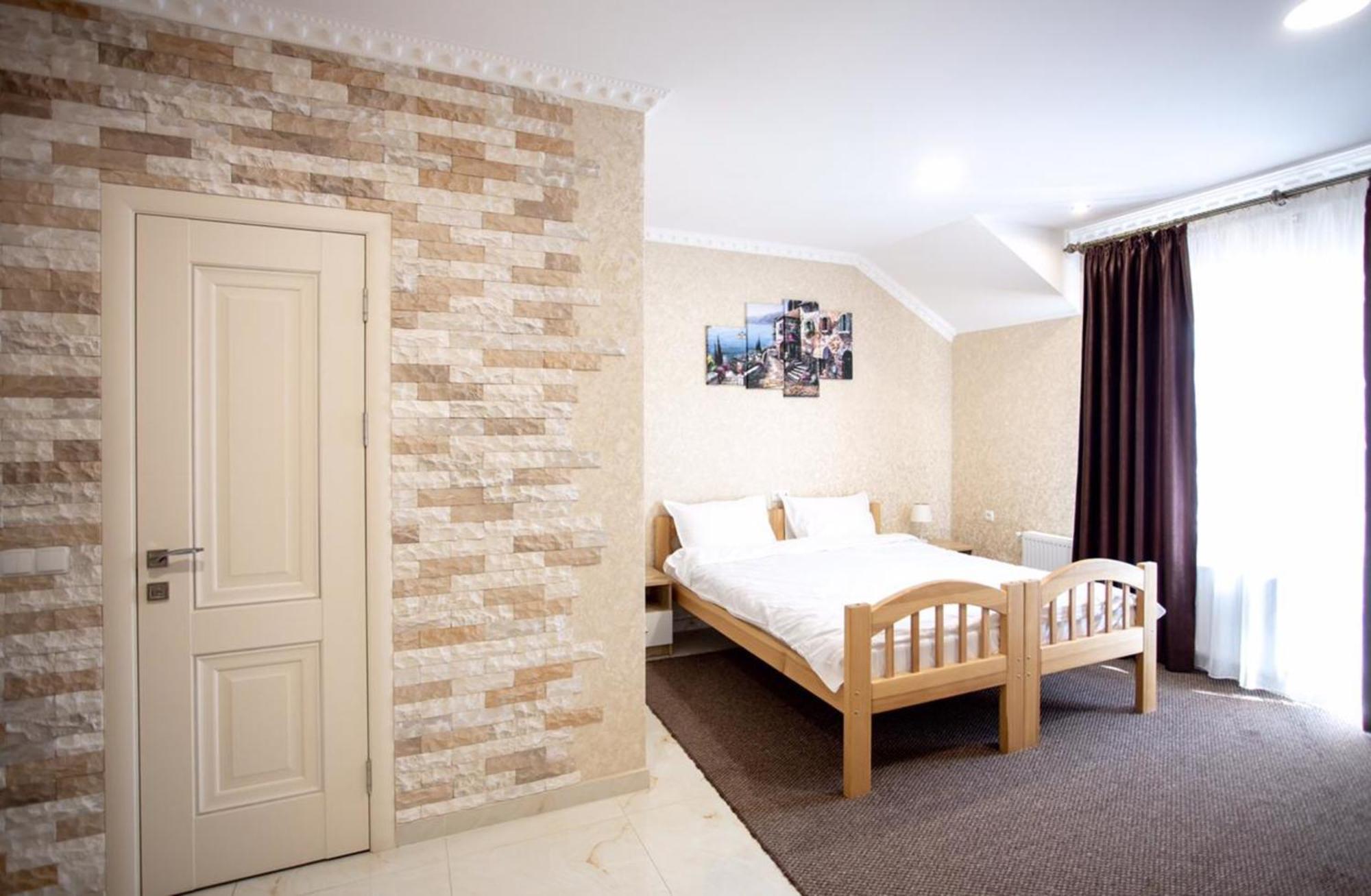 Готель River House Umanʼ Dış mekan fotoğraf